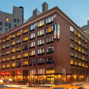 Hilton Garden New York/tribeca מלון