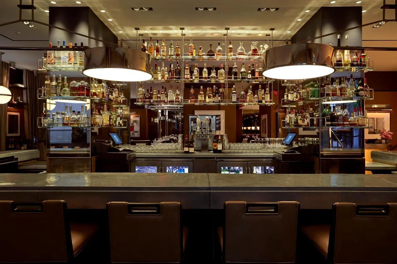 Loews Regency New York Hotel 5*,